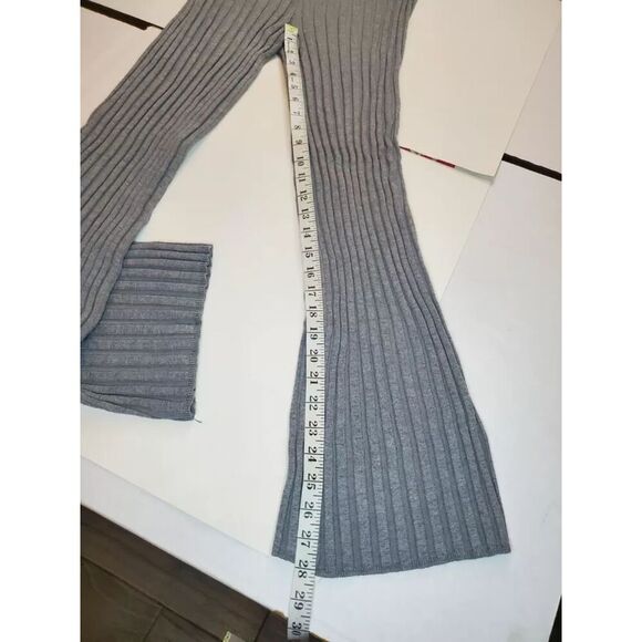 Pink Rose Women's Ribbed Lounge Set Button Down Top Bell Bottom Pants Gray M - Picture 8 of 9